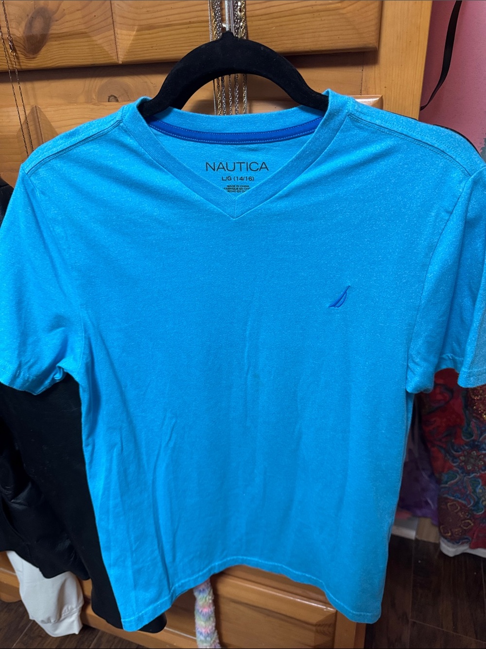 Nautica Men’s Short-Sleeve V-Neck Tee in Turquoise Blue